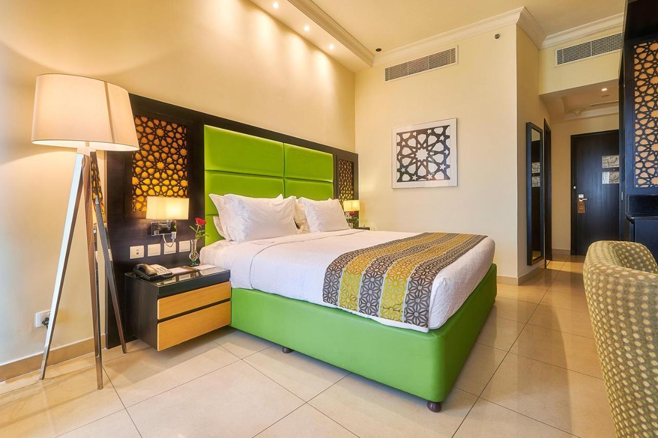 Bahi Ajman Palace Hotel Luaran gambar Deluxe Room