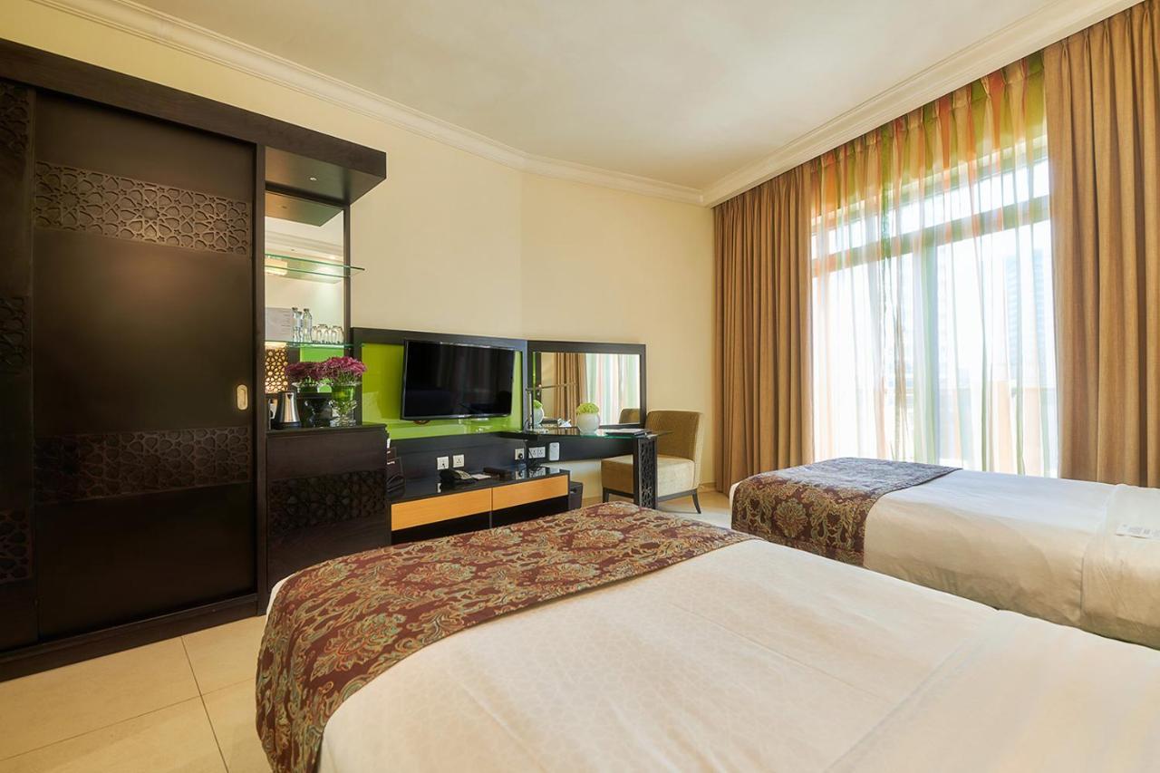 Bahi Ajman Palace Hotel Luaran gambar Deluxe Room